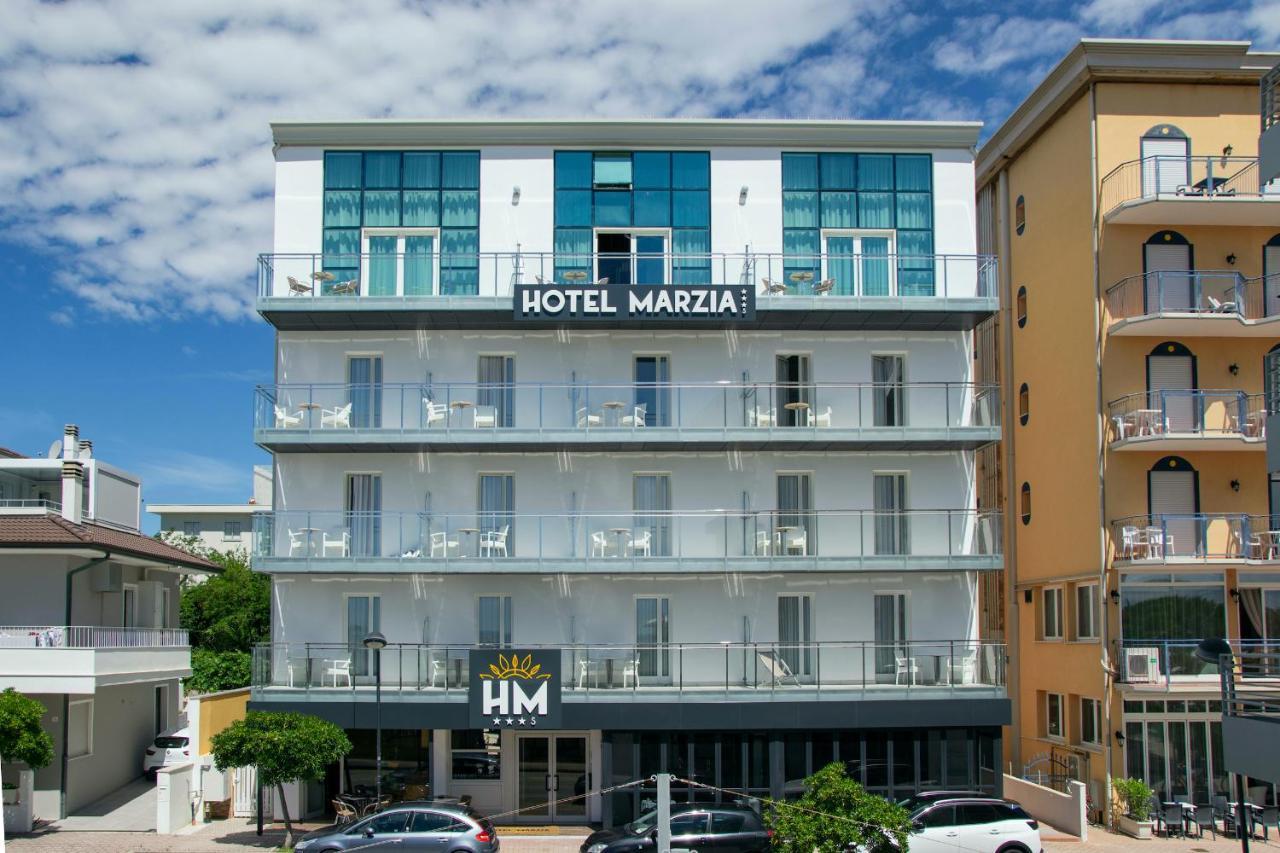 Hotel Marzia Holiday Queen Caorle Exterior photo
