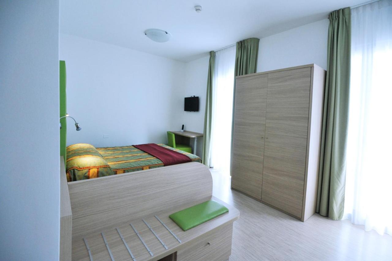 Hotel Marzia Holiday Queen Caorle Exterior photo