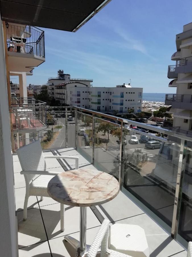 Hotel Marzia Holiday Queen Caorle Exterior photo