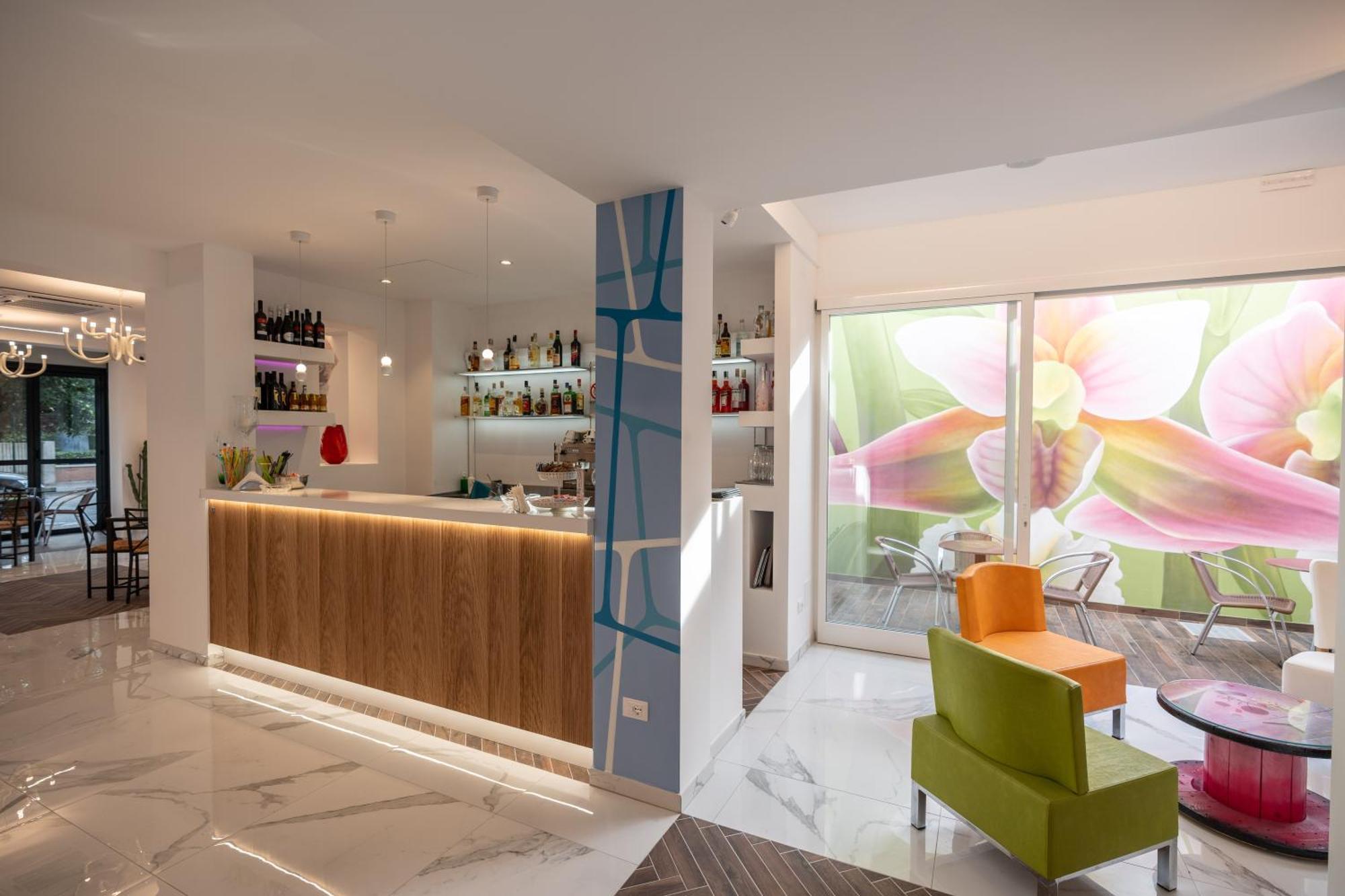 Hotel Marzia Holiday Queen Caorle Exterior photo