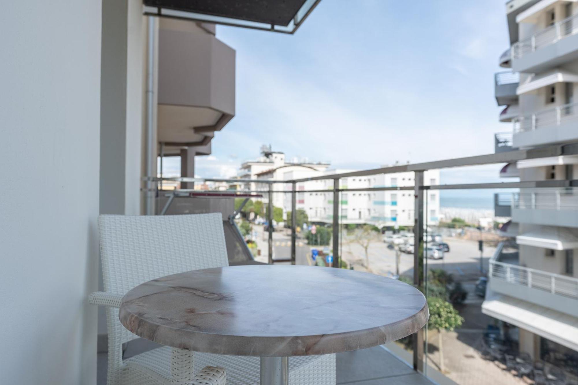 Hotel Marzia Holiday Queen Caorle Exterior photo