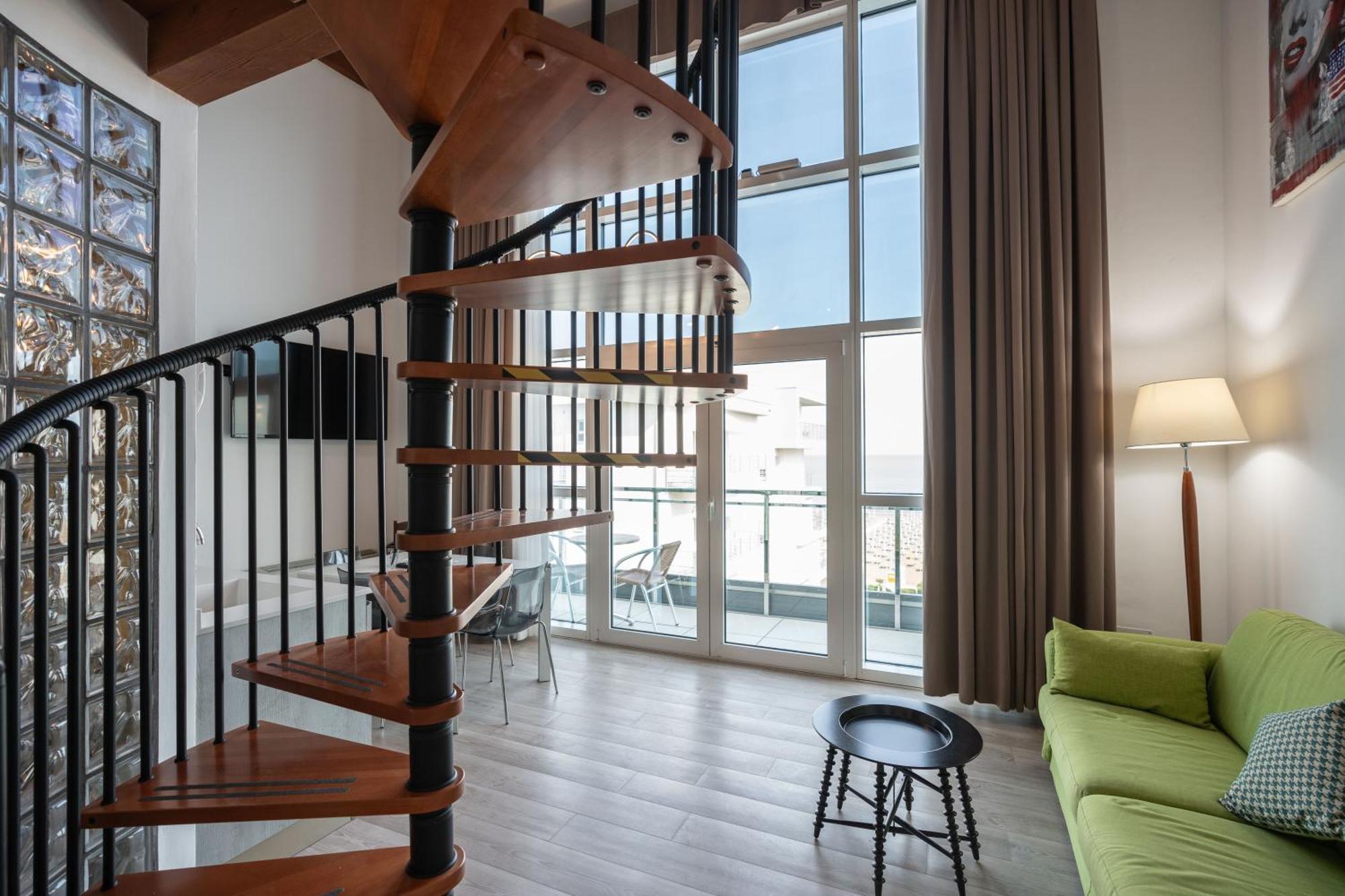 Hotel Marzia Holiday Queen Caorle Exterior photo